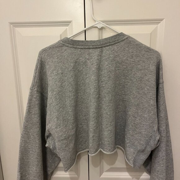 Aritzia TNA Airy Fleece Boyfriend Cropped Sweatshirt - Picture 3 of 3